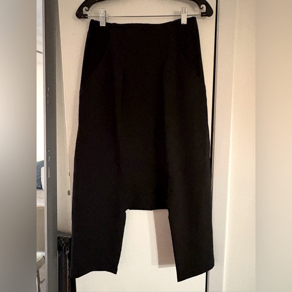 Marigold Shadows 
Stretchy drop crotch pant.
Size Small - Picture 2 of 6